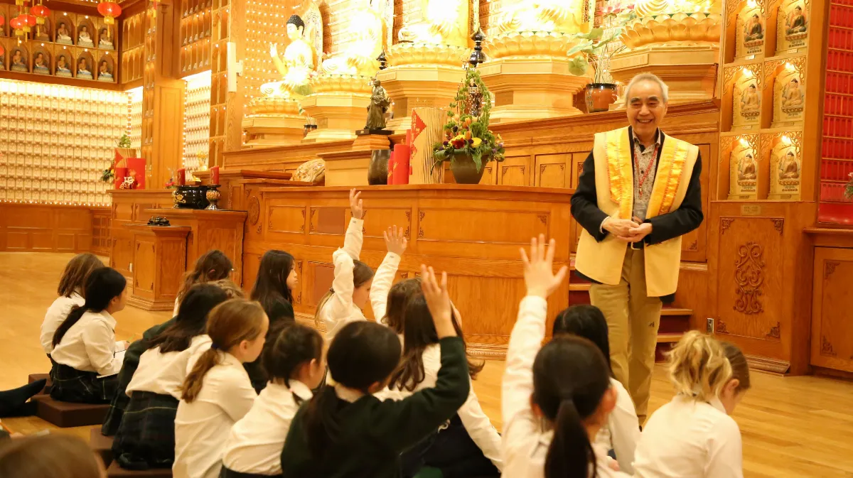 Students Explore Buddhist Culture and Three Acts of Goodness at Fo Guang Shan Temple of Toronto